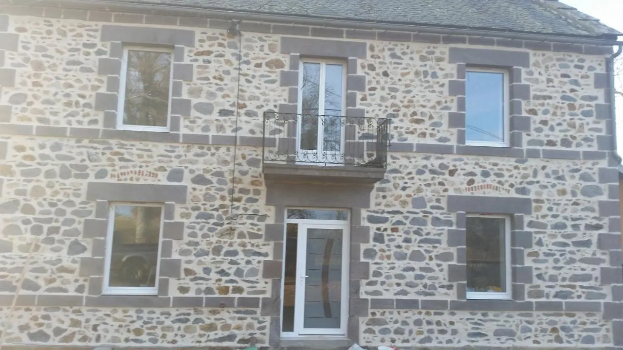 Au Coeur Des Volcans D Auvergne Les Peyrouses
